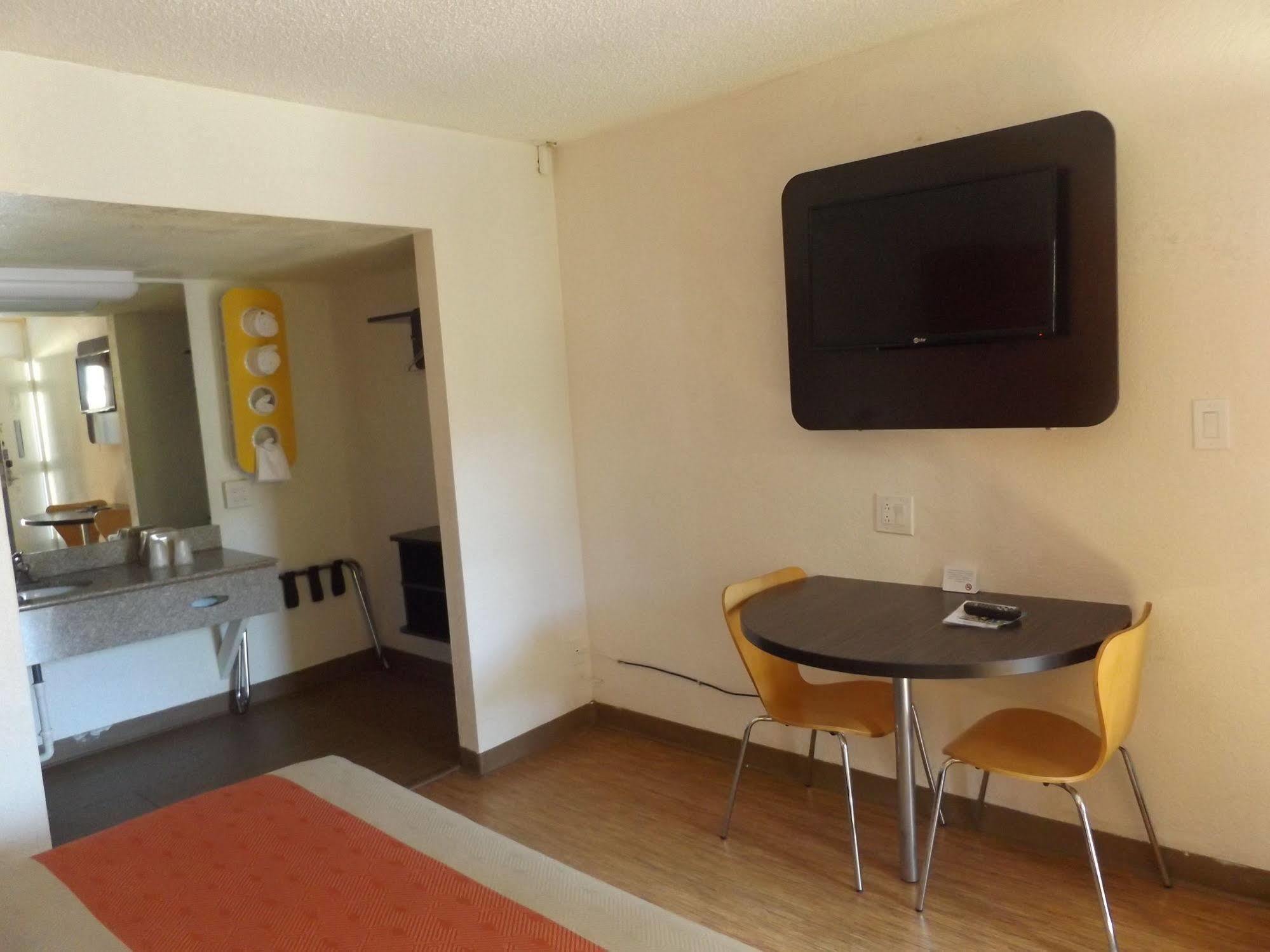 Motel 6 Glendale AZ Buitenkant foto